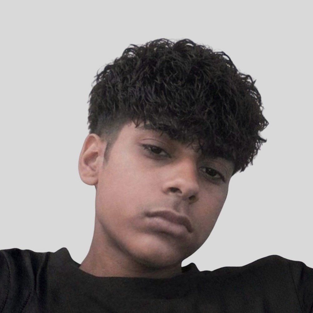 Granth Agrawal, freelance graphic designer and video editor
